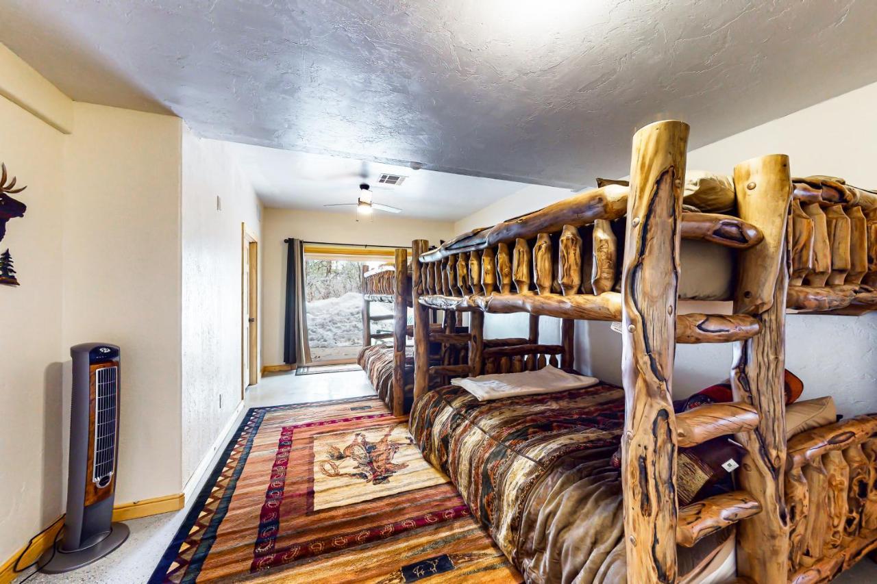 Black Bear Pagosa Springs Exterior foto